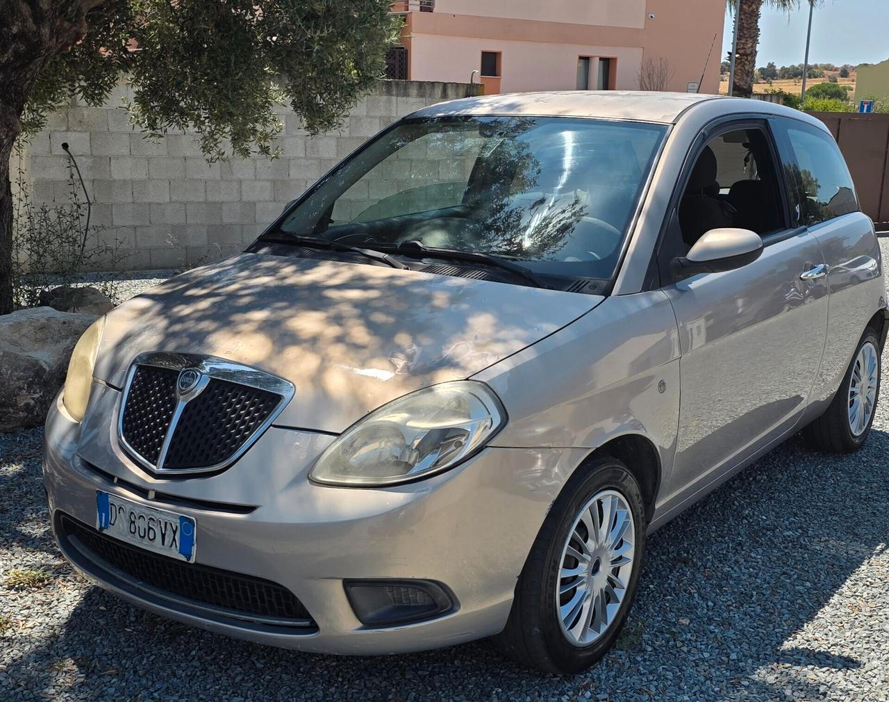 Lancia Ypsilon 1.2 Argento