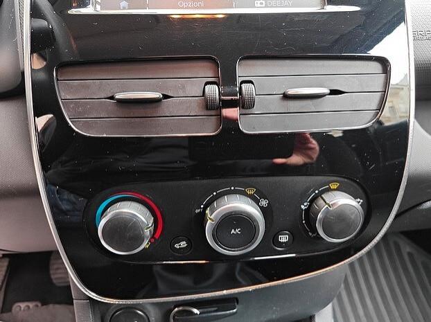 RENAULT Clio 1.5 dCi 75CV *NAVI* - 2015