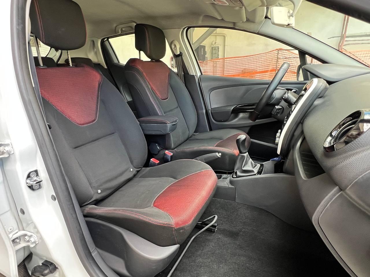 Clio IV 5p 1.5 dci Live 75cv