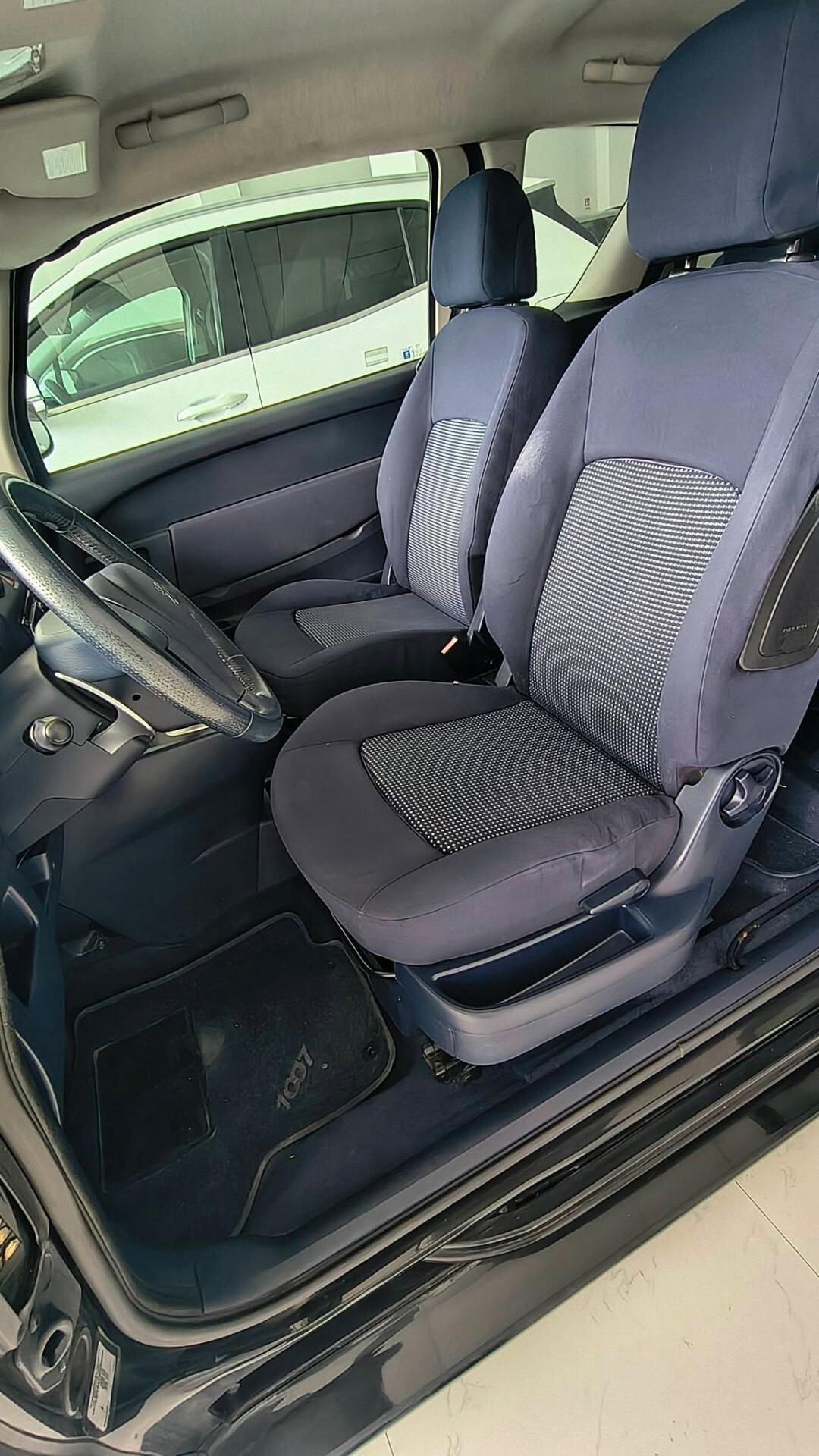 Peugeot 1007 1.4 BENZINA C/A