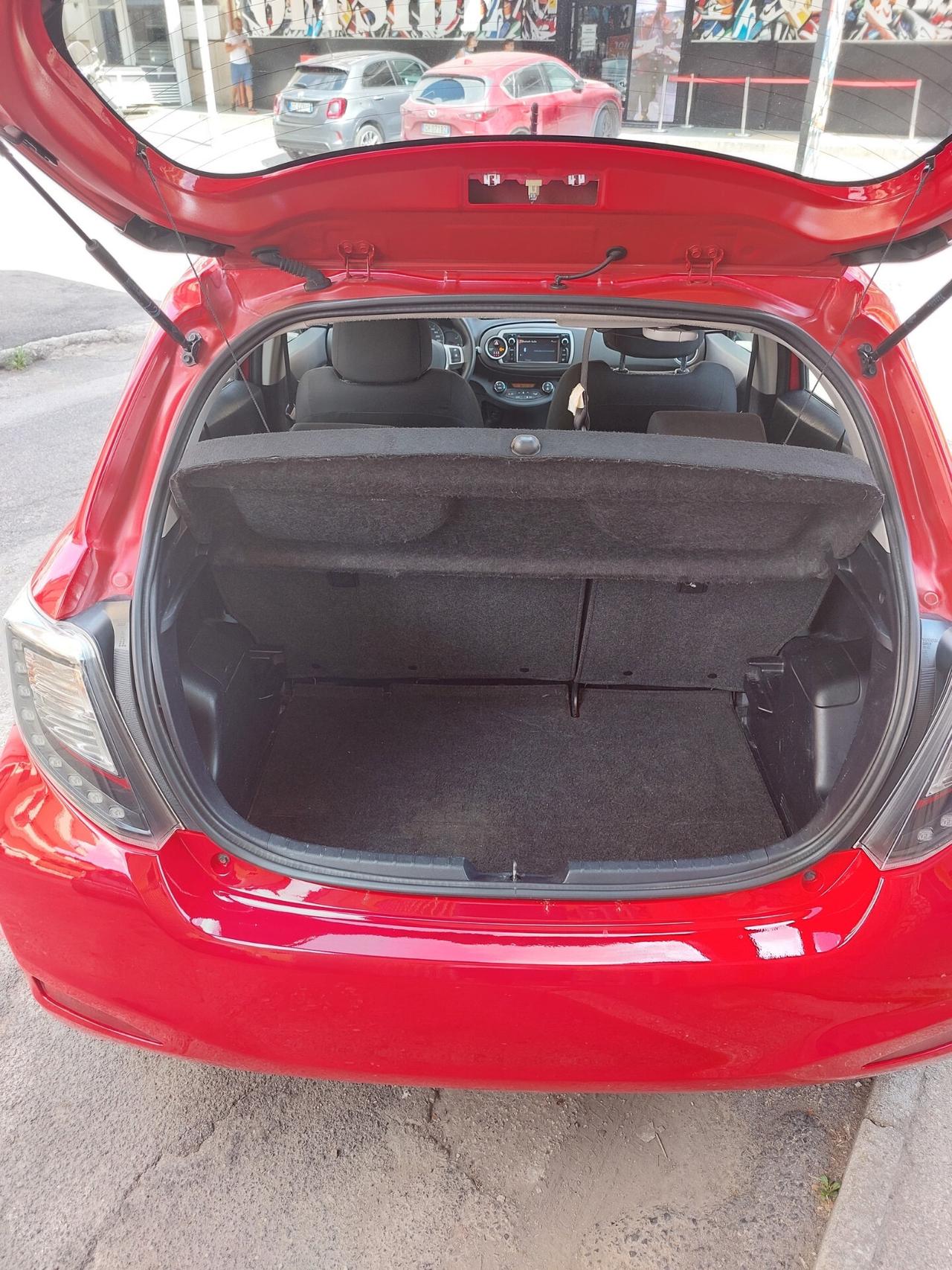 Toyota Yaris 1.0 5 porte Lounge