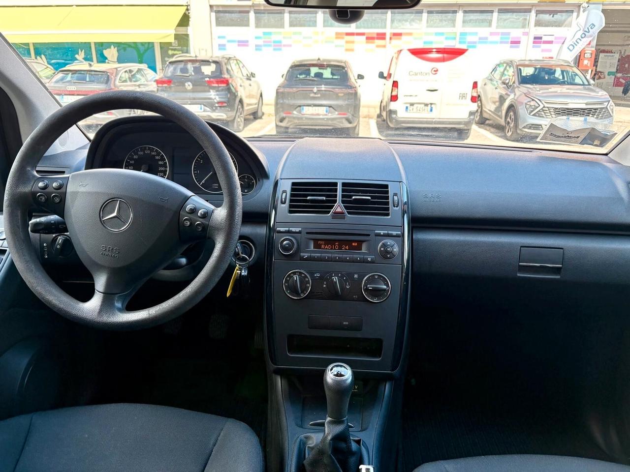 Mercedes classe A160 neopatentati