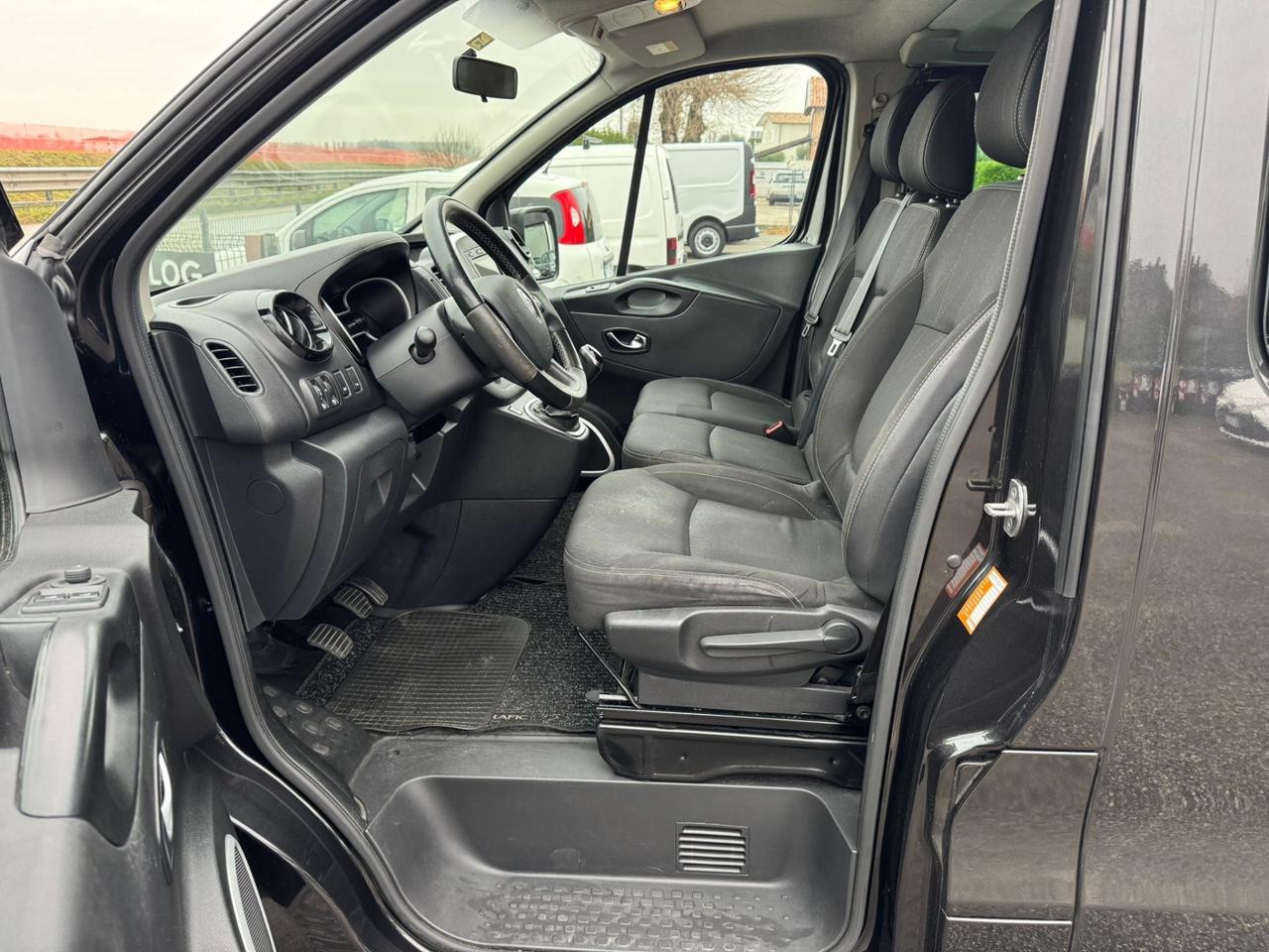 Renault Trafic T27 2.0 dCi 145CV PC-TN Intens Energy