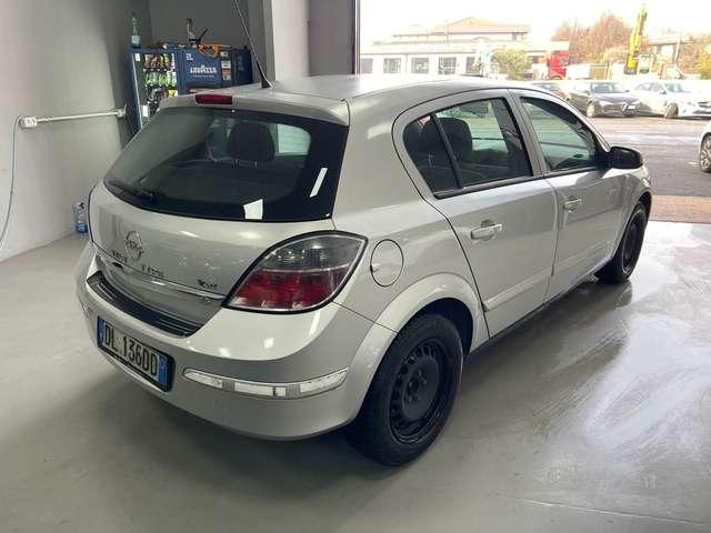 Opel Astra Astra III 2004 5p 1.6 Cosmo 115cv
