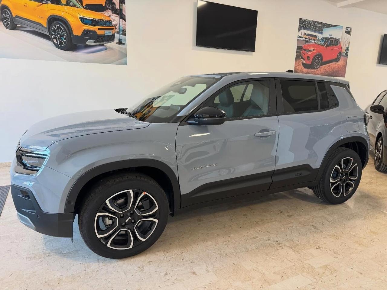 Jeep Avenger 1.2 Turbo 110 CV MHEV Summit