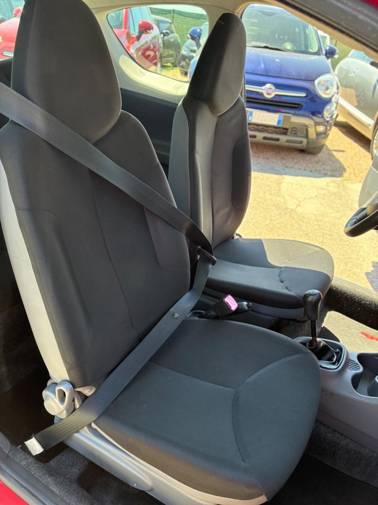 Toyota Aygo 1.0 12V VVT-i 3 porte Sol