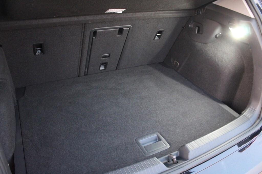 VOLKSWAGEN Golf 2.0 TDI DSG 115cv *Luci Ambiente *FULL LED