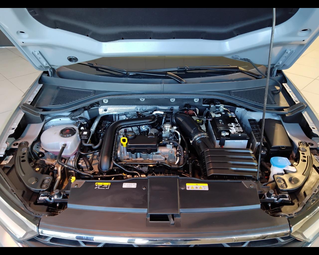 VOLKSWAGEN T-Roc 2022 - T-Roc 1.0 tsi Style 110cv