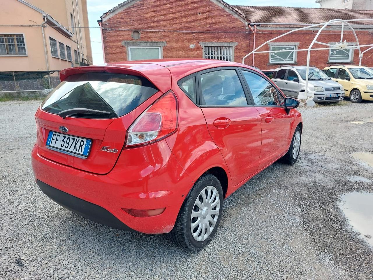 Ford Fiesta 1.4 5p. Bz.- GPL KM 105000 12 MESI GARANZIA