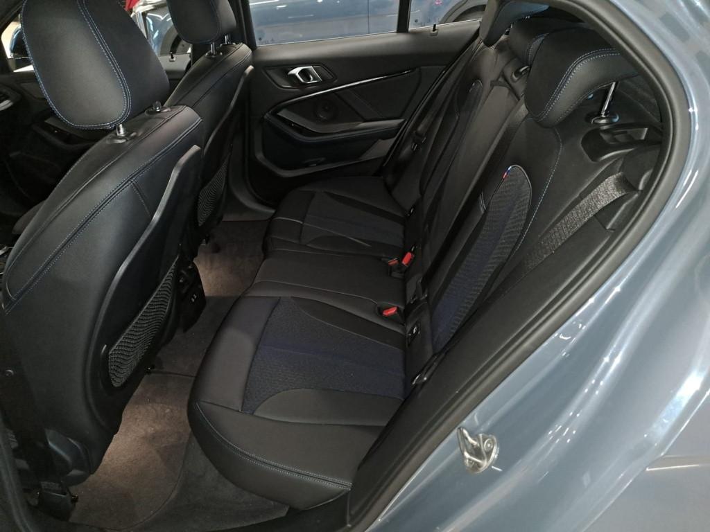 BMW Serie 1 F40 - 116d Msport auto