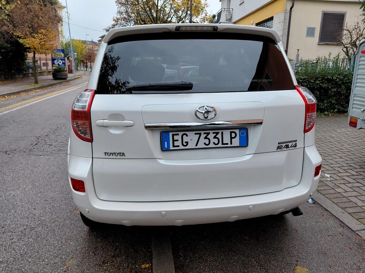 Toyota RAV4 Crossover 2.2 D-Cat A/T 150 CV Executive