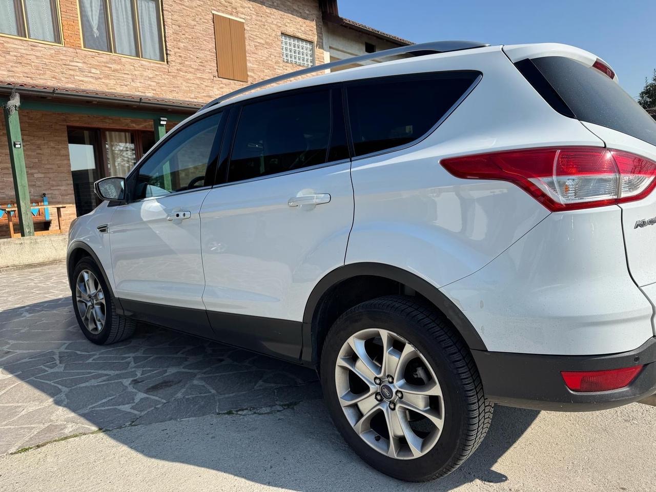 Ford Kuga 2.0 TDCI 163 CV 4WD Powershift Titanium X