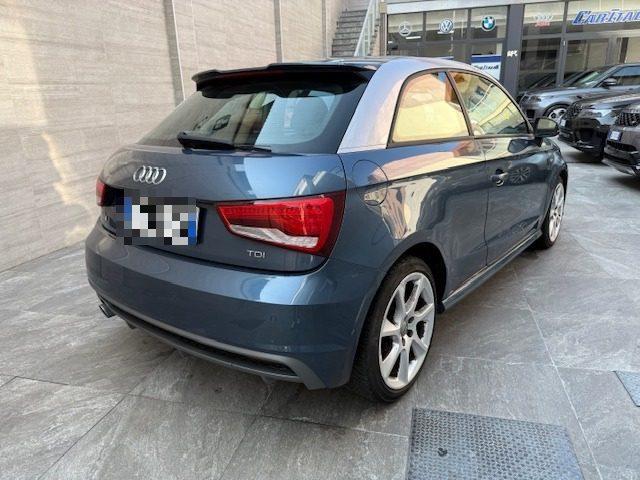 AUDI A1 1.4 TDI Admired S-LINE ESTERNO
