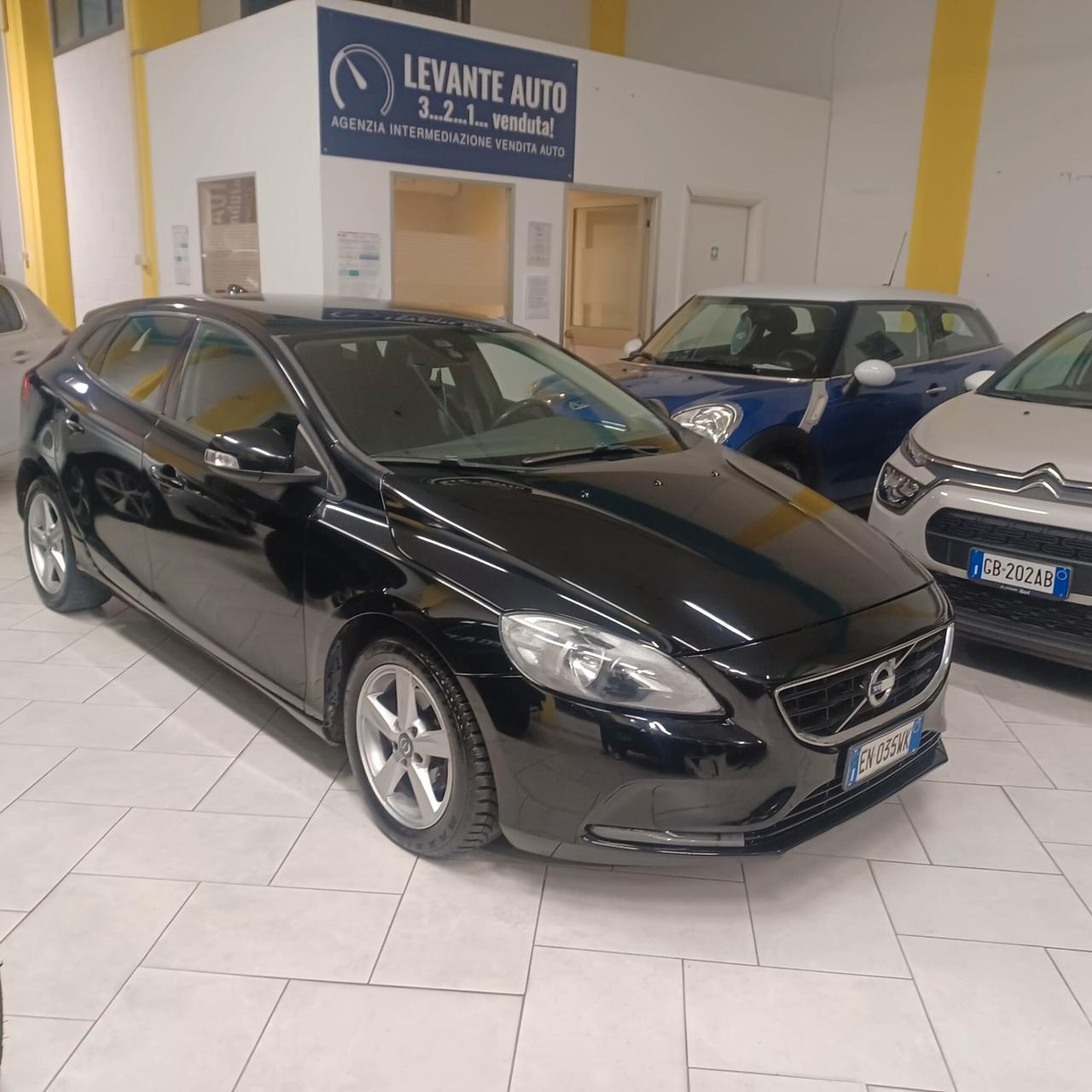 MOTORE E CAMBIO SOSTITUITI VOLVO V40 1.6 TDI NEOPAT