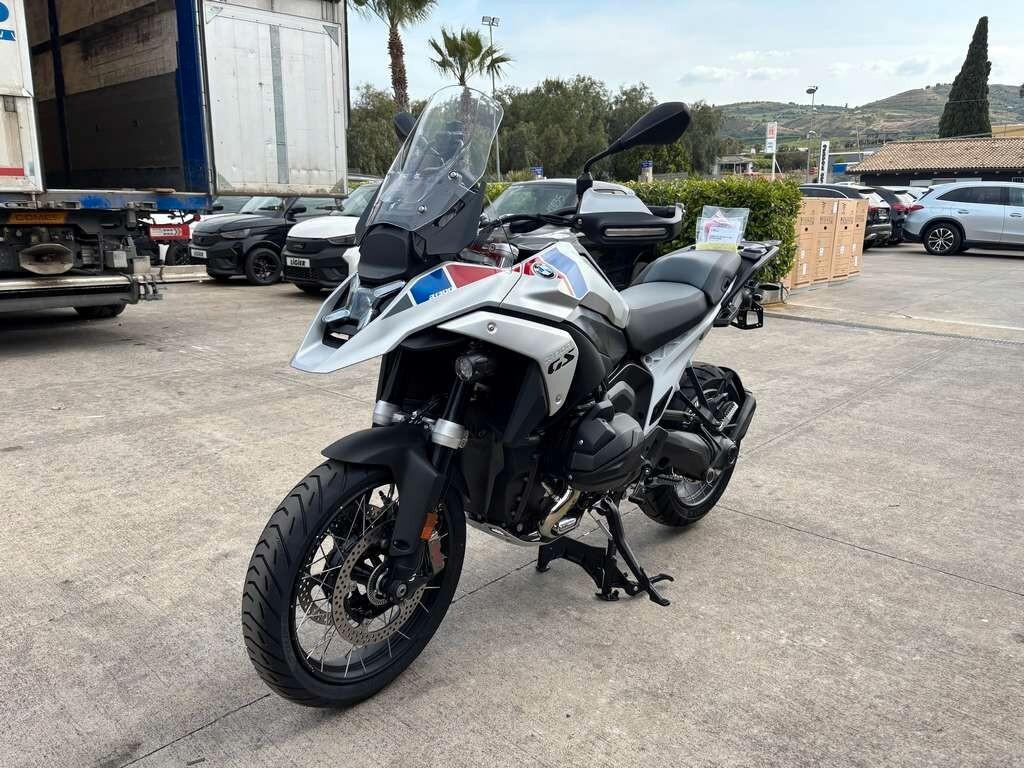 Bmw R 1300 GS Standard Nuovo pronta consegna Tua a solo 215 Euro al mese