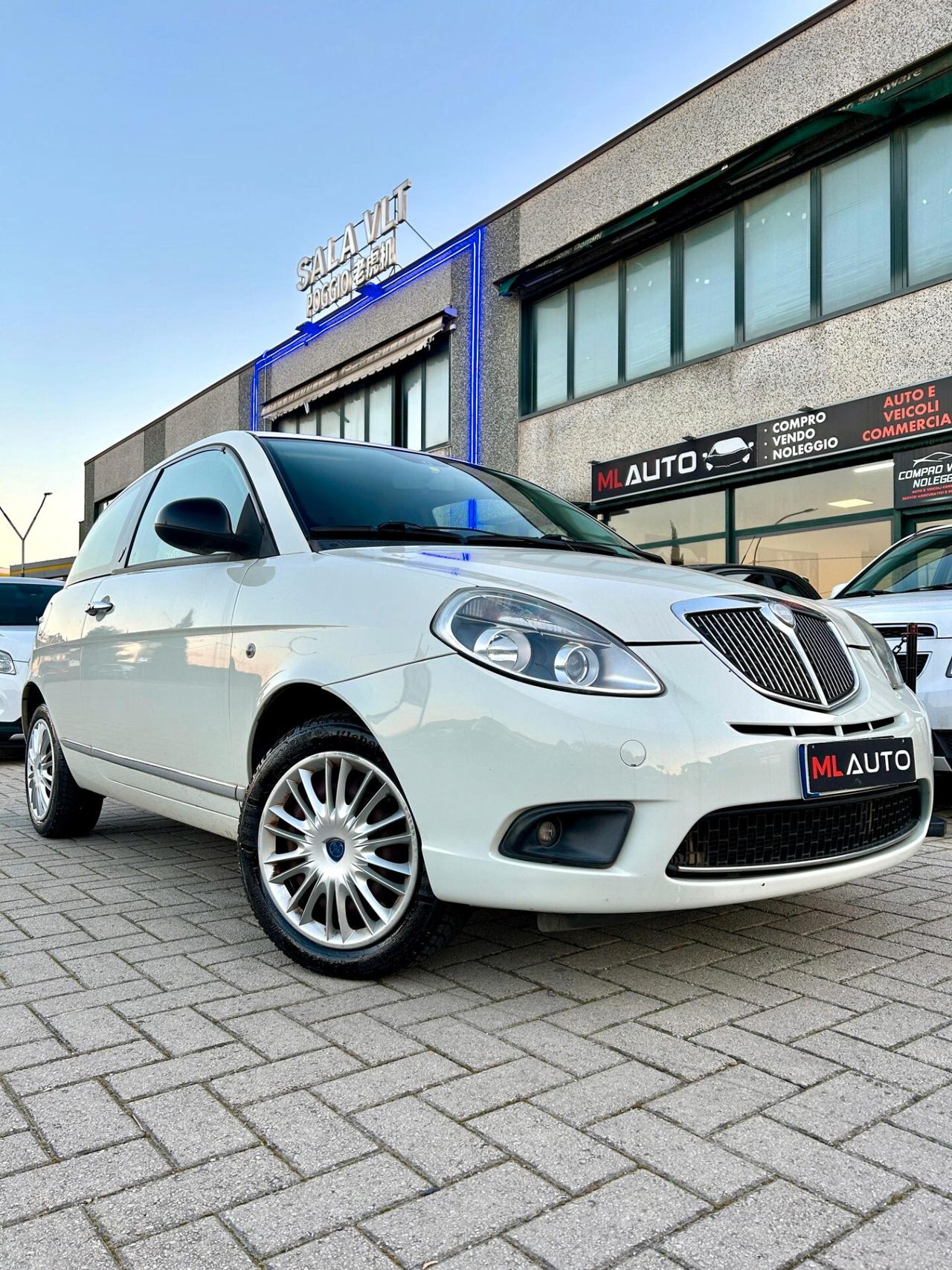 Lancia Ypsilon 1.2 69 CV Elle - OK NEOPATENTATI