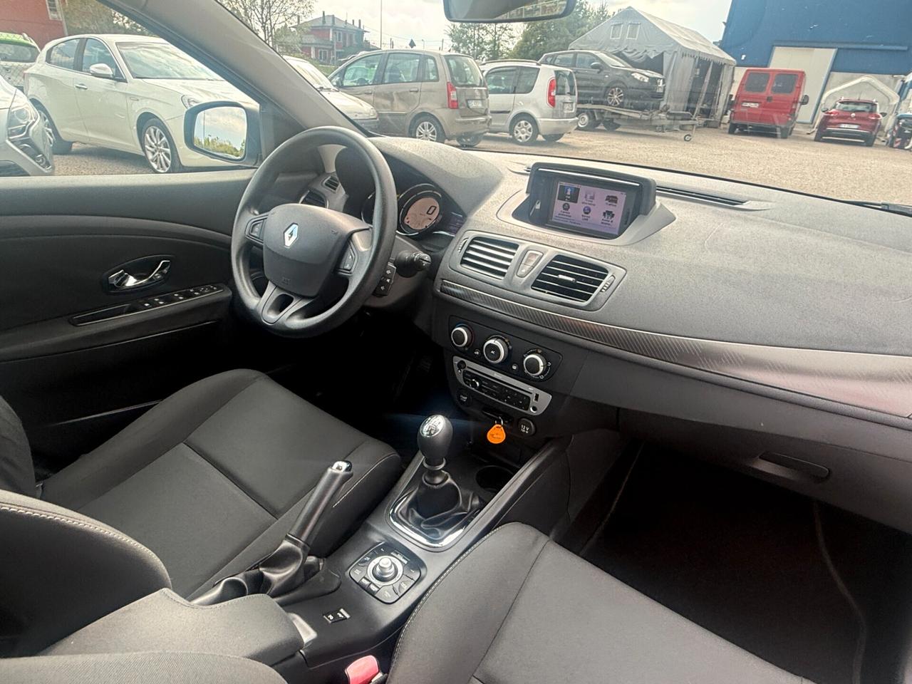 Megane 1.5 dCi 110CV Wave Autocarro