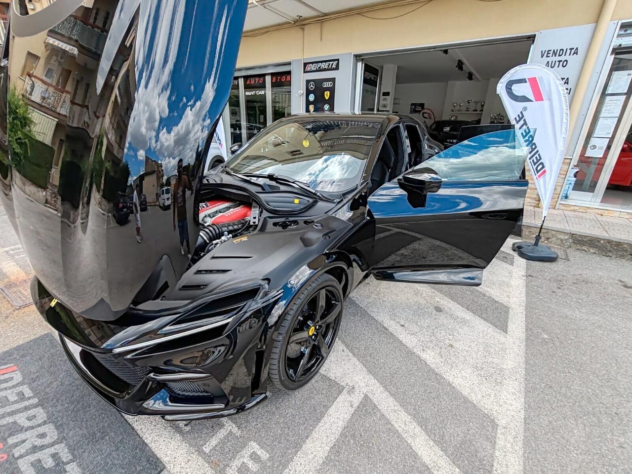 Ferrari Purosangue V12 DCT 4WD*Pano*Black