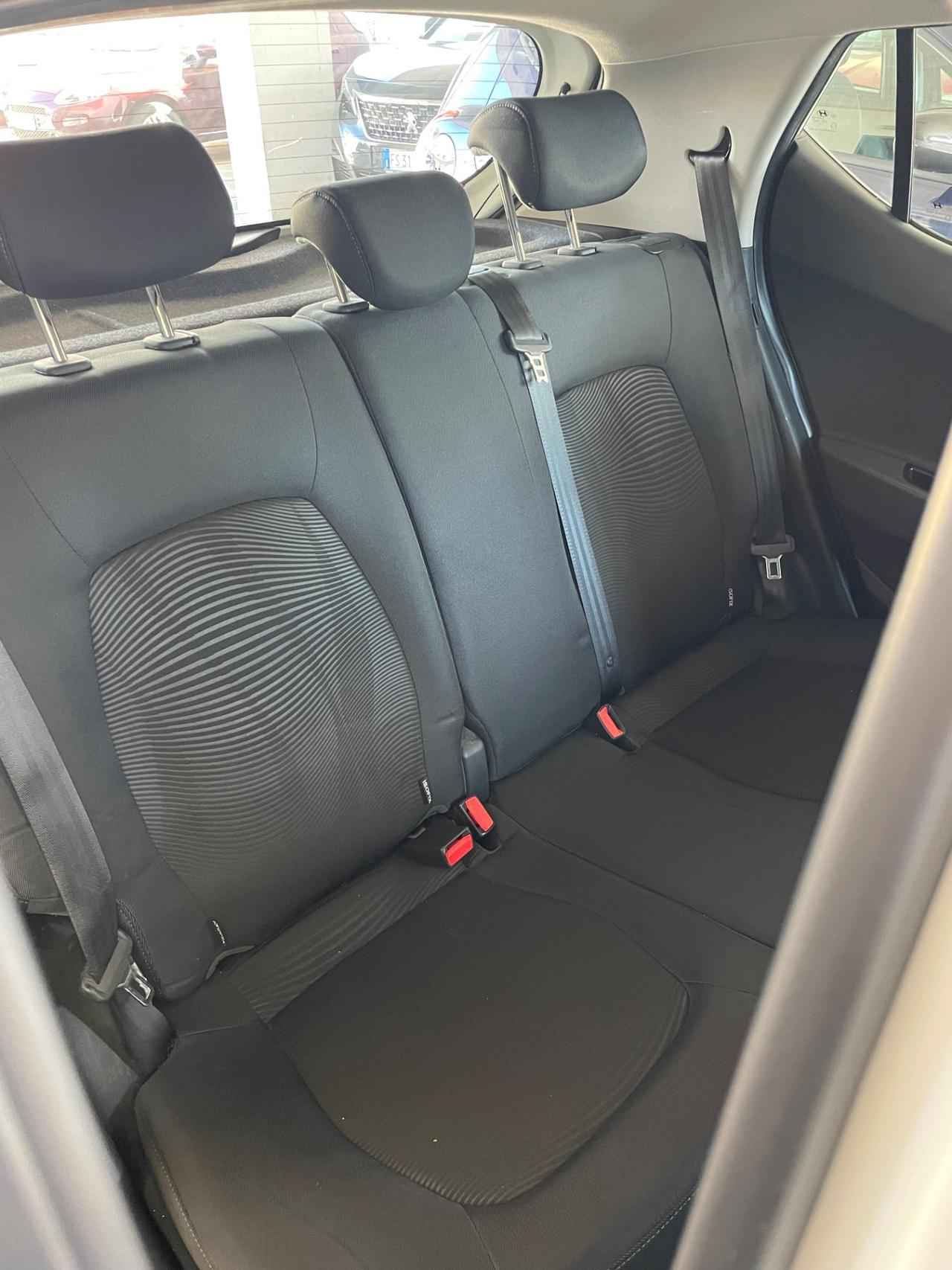 Hyundai i10 1.0 LPGI Econext Login Full dal nord Italia