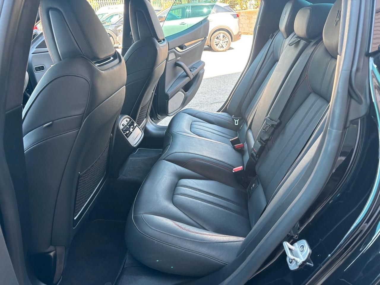 Maserati Ghibli V6 430 CV AWD Modena S Q4 09/2021