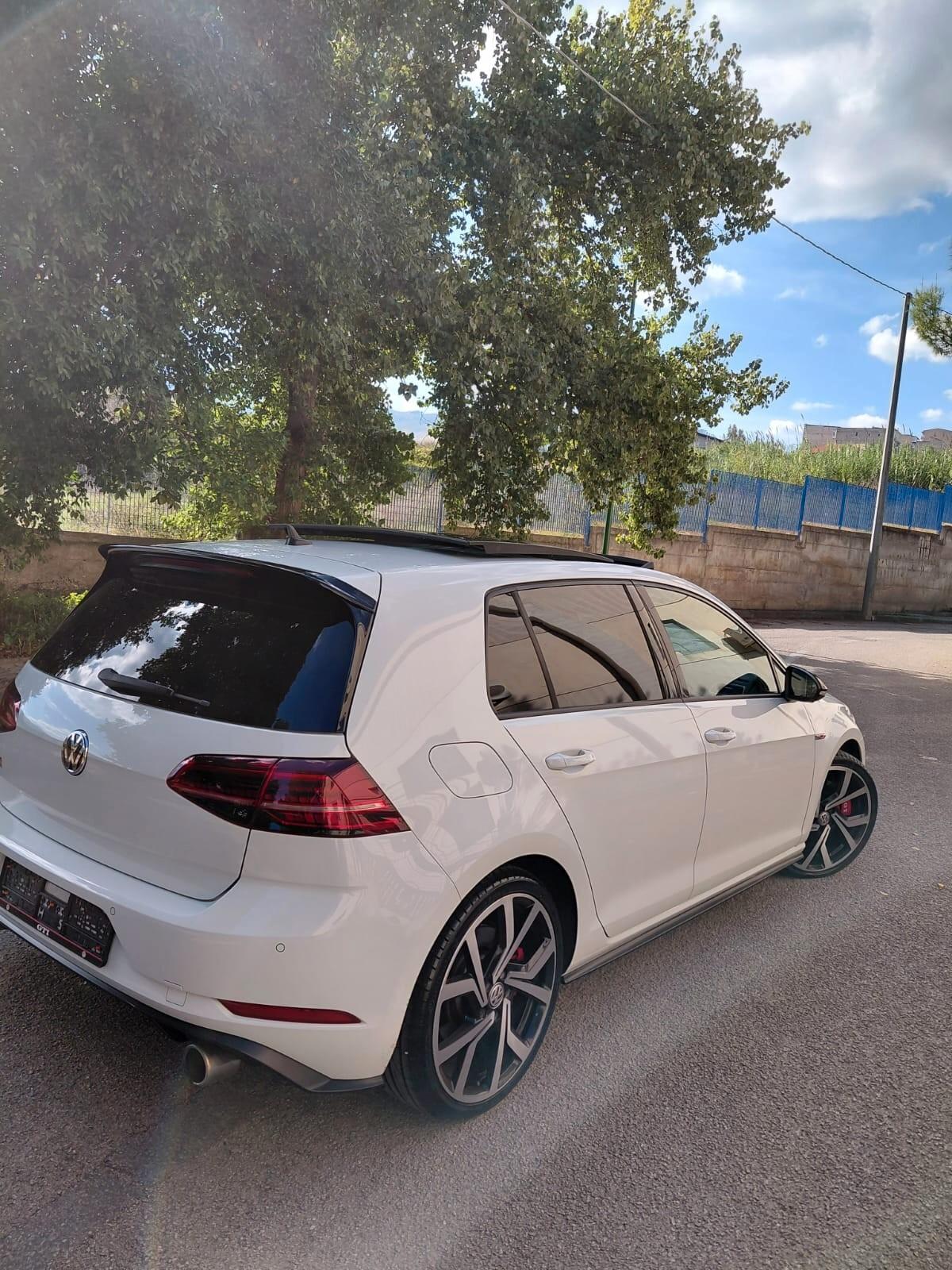 Volkswagen Golf GTI Performance 2.0 245 CV TSI DSG 5p. BMT
