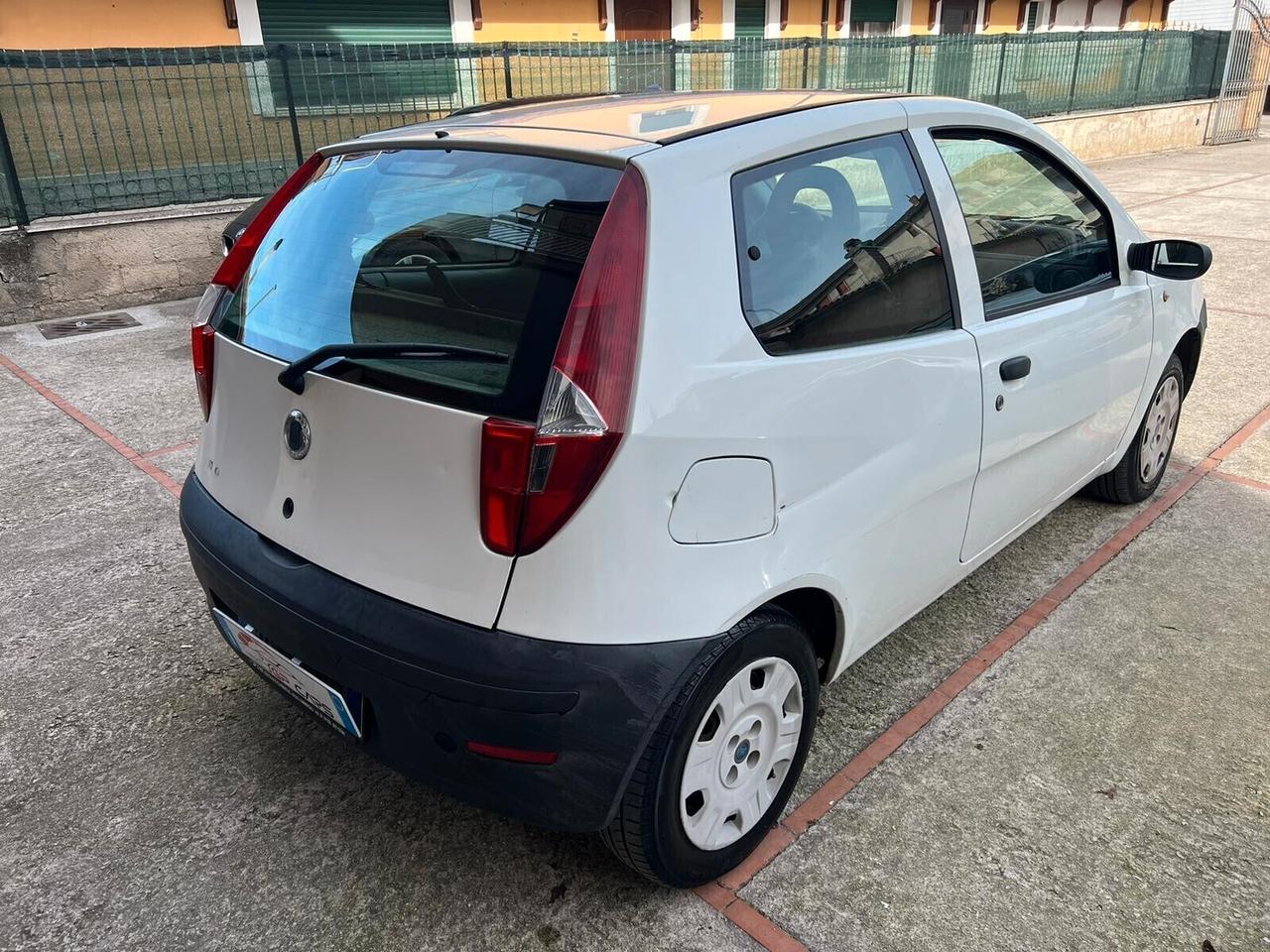 Fiat Punto 1.2 3 porte Active