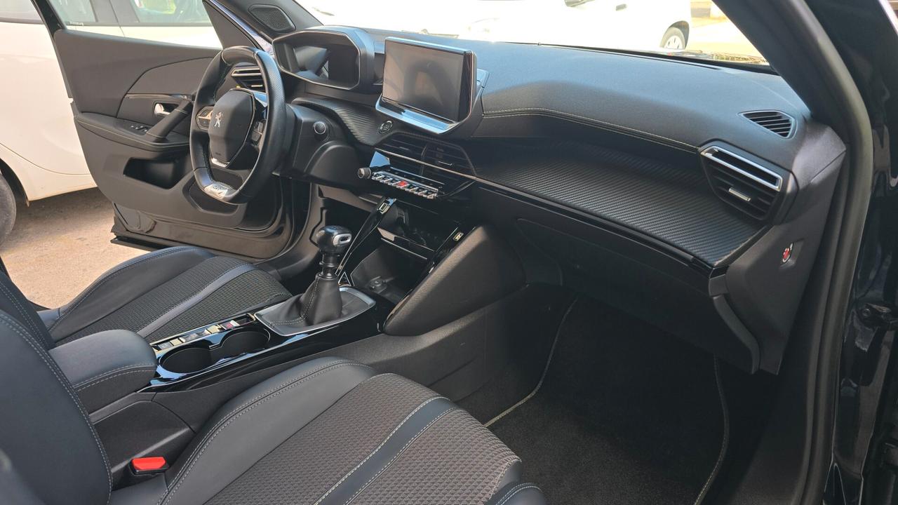 Peugeot 2008 PureTech 130 S&S GT