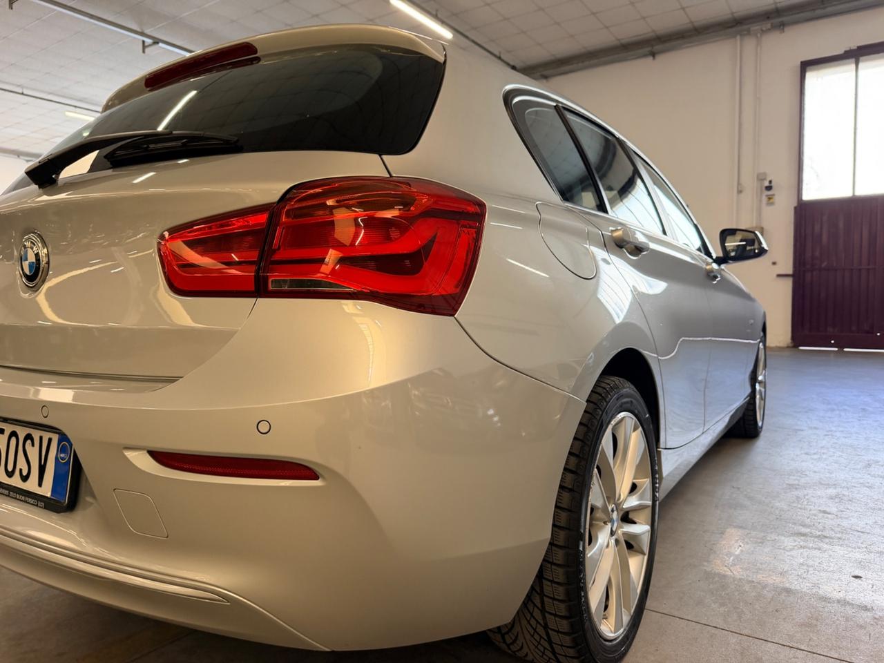 Bmw 116 116d 5p. Urban