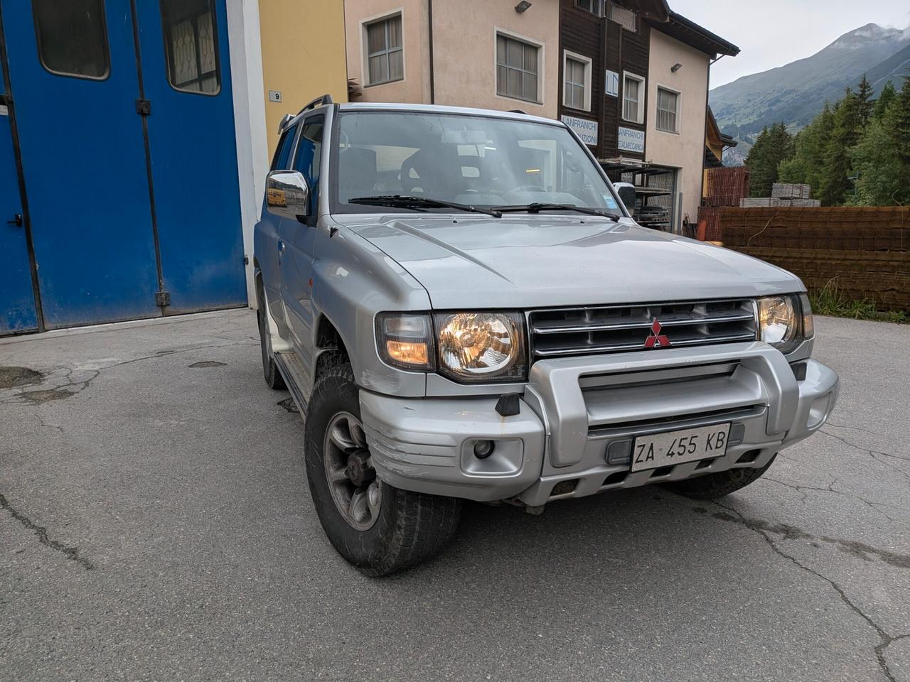 Mitsubishi Pajero 2.5 TDI Metal-top S.S. GLS Target