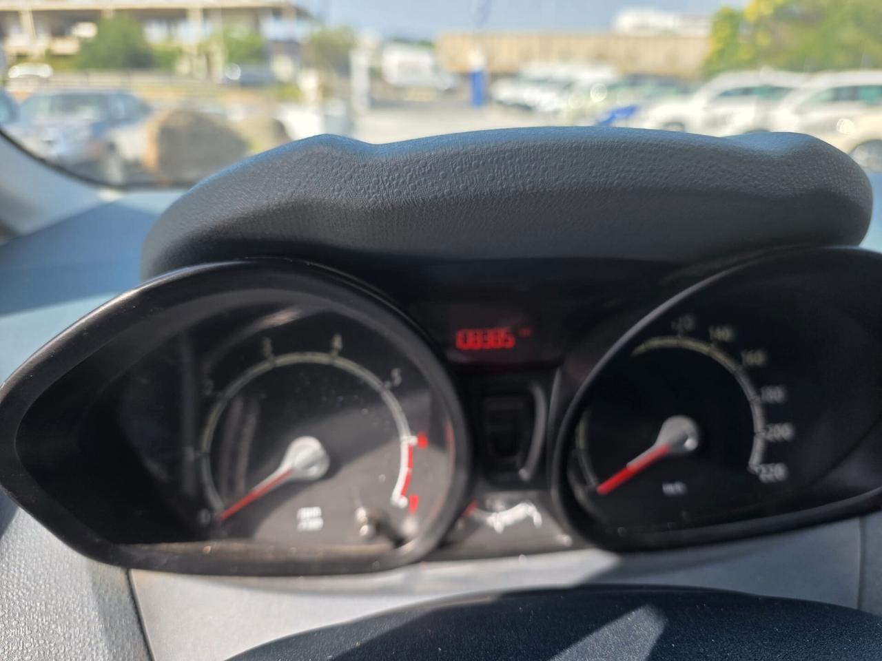 Ford Fiesta 1.4 5 porte Bz.- GPL Titanium