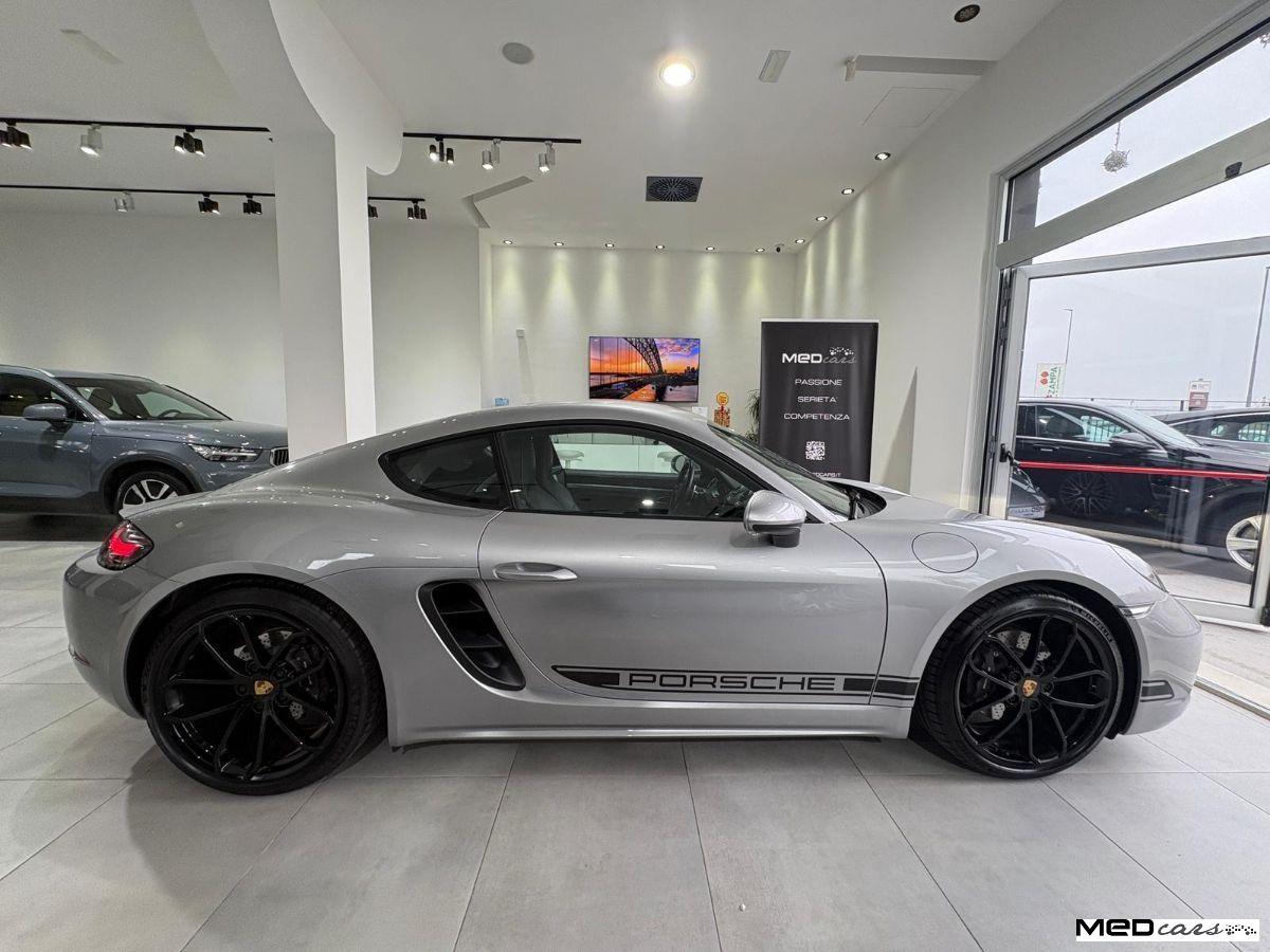 PORSCHE - 718 CAYMAN STYLE EDITION