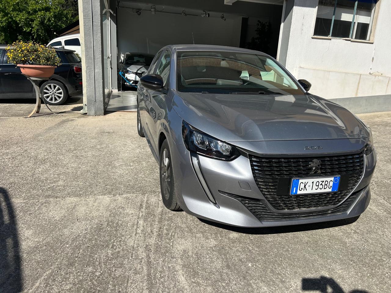Peugeot 208 PureTech 75 “ PARI AL NUOVO 32.000 KM”