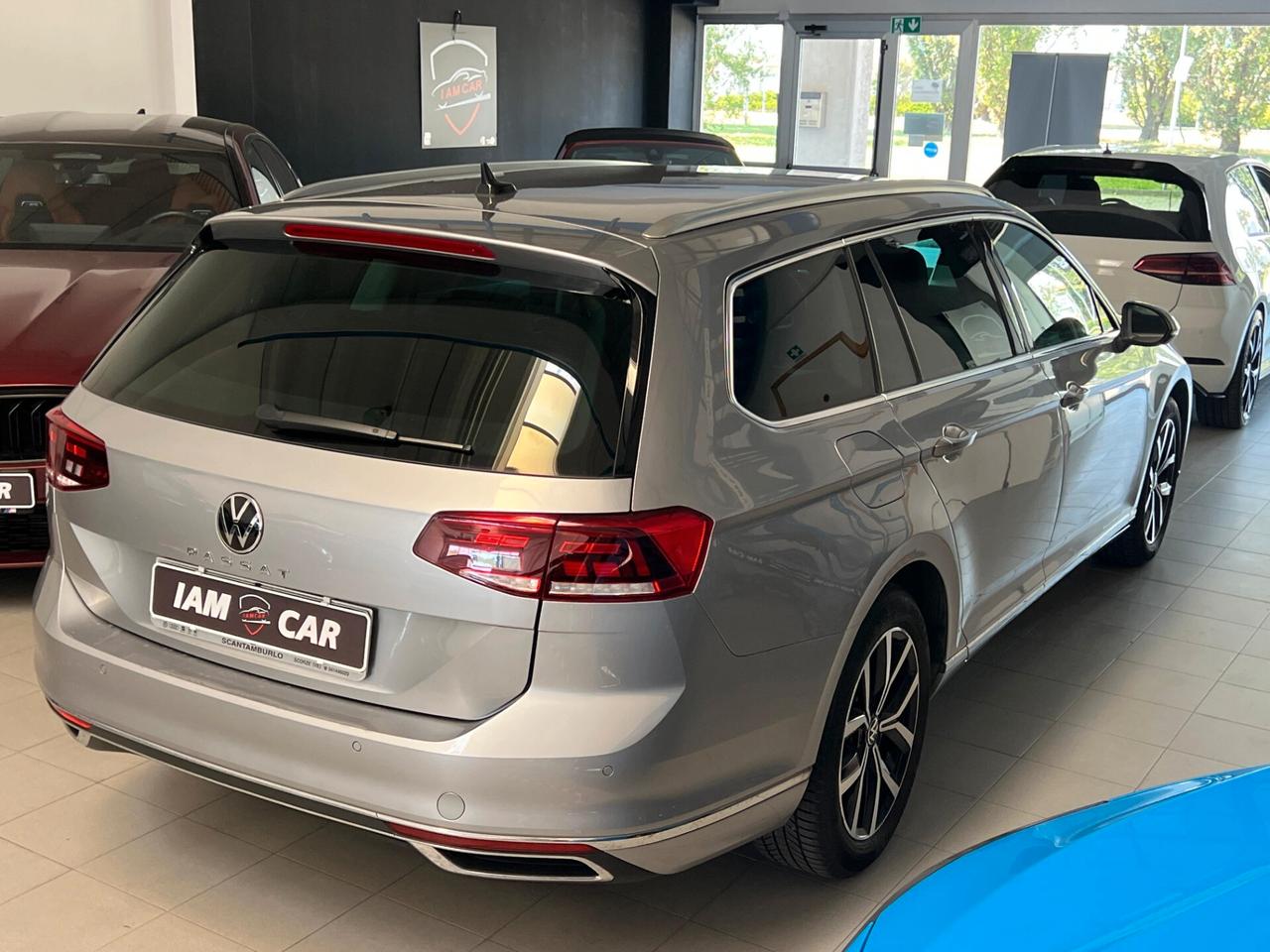 Volkswagen Passat VW HIGHLINE 150CV DSG