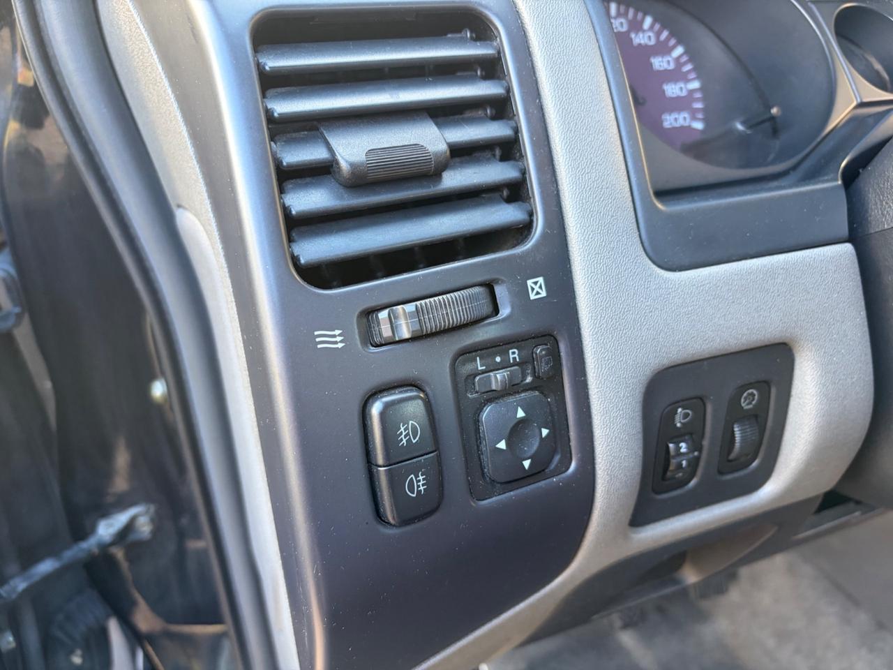 Mitsubishi Pajero 2.5 TDI 3p. GLS1