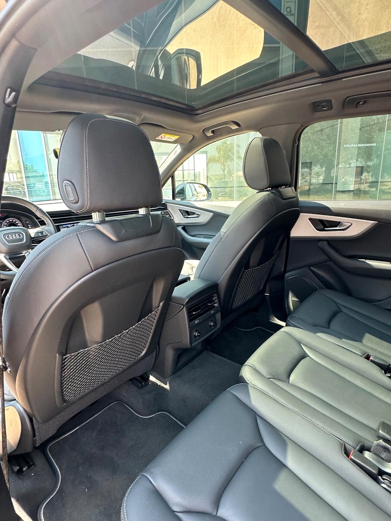 Audi Q7 45 Tdi 7 posti Sline quattro SUPER OFFERTA T-STOCK