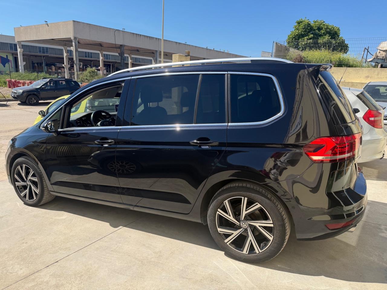 Volkswagen Touran 2.0 TDI 150 CV 7 posti Perfetta 2015