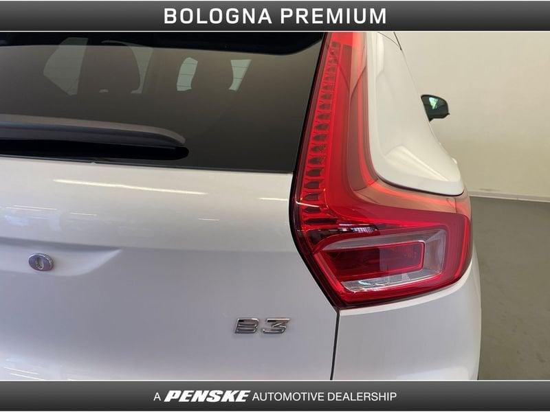 Volvo XC40 XC40 B3 automatico Core