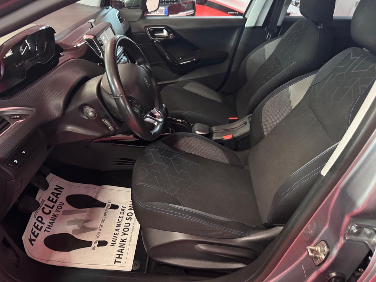 Peugeot 2008 BlueHDi 100 S&S Signature