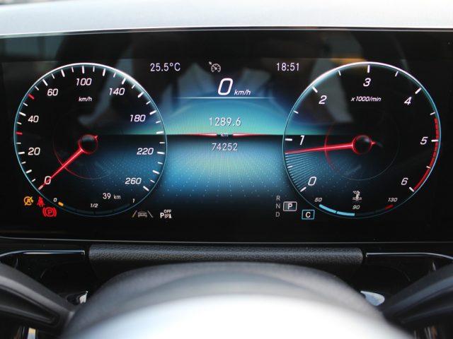 MERCEDES-BENZ GLA 200 d Automatic Premium
