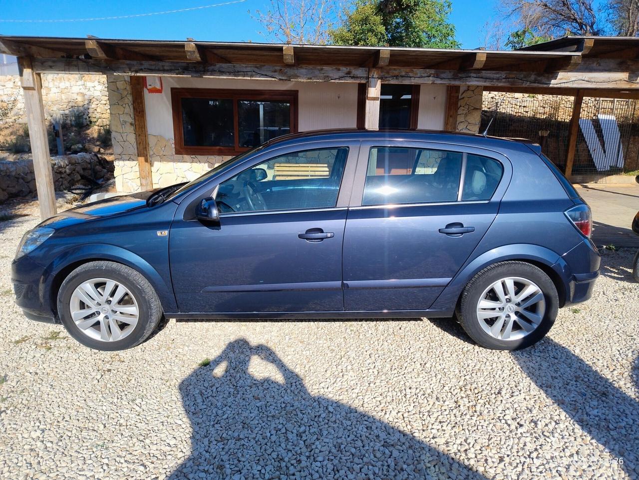 Opel Astra 1.7 CDTI 101CV 5 porte Cosmo