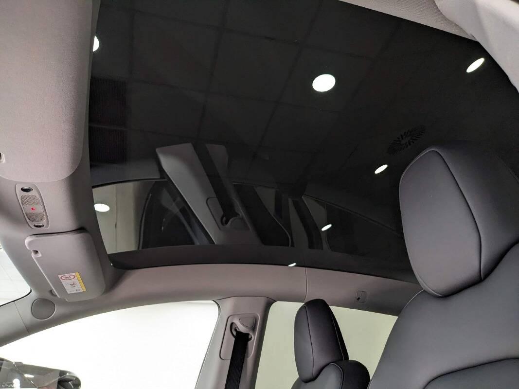 Tesla Model Y 440 cv, AWD, Tetto Panoramico, Autonomia WLTP 533km, 0-100km h 5.0 sec