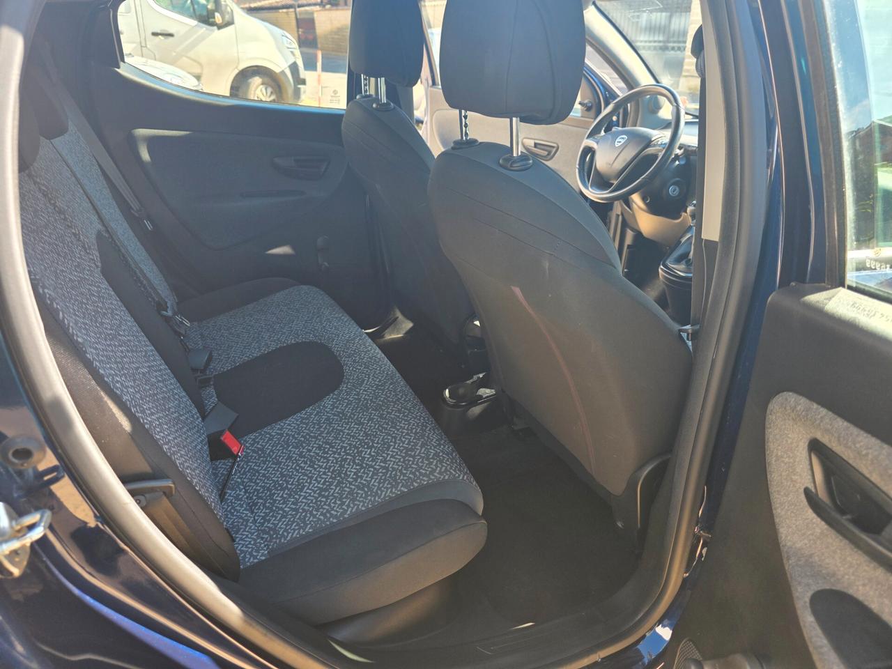 Lancia Ypsilon 1.2 69 CV 5 porte GPL Ecochic Elefantino Blu