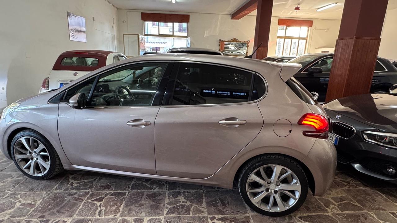 Peugeot 208 1.6 e-HDi 92 CV Stop&Start 5 porte Allure