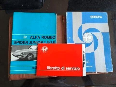 Alfa Romeo Spider DUETTO 1.6 2°S. -service book -2+2
