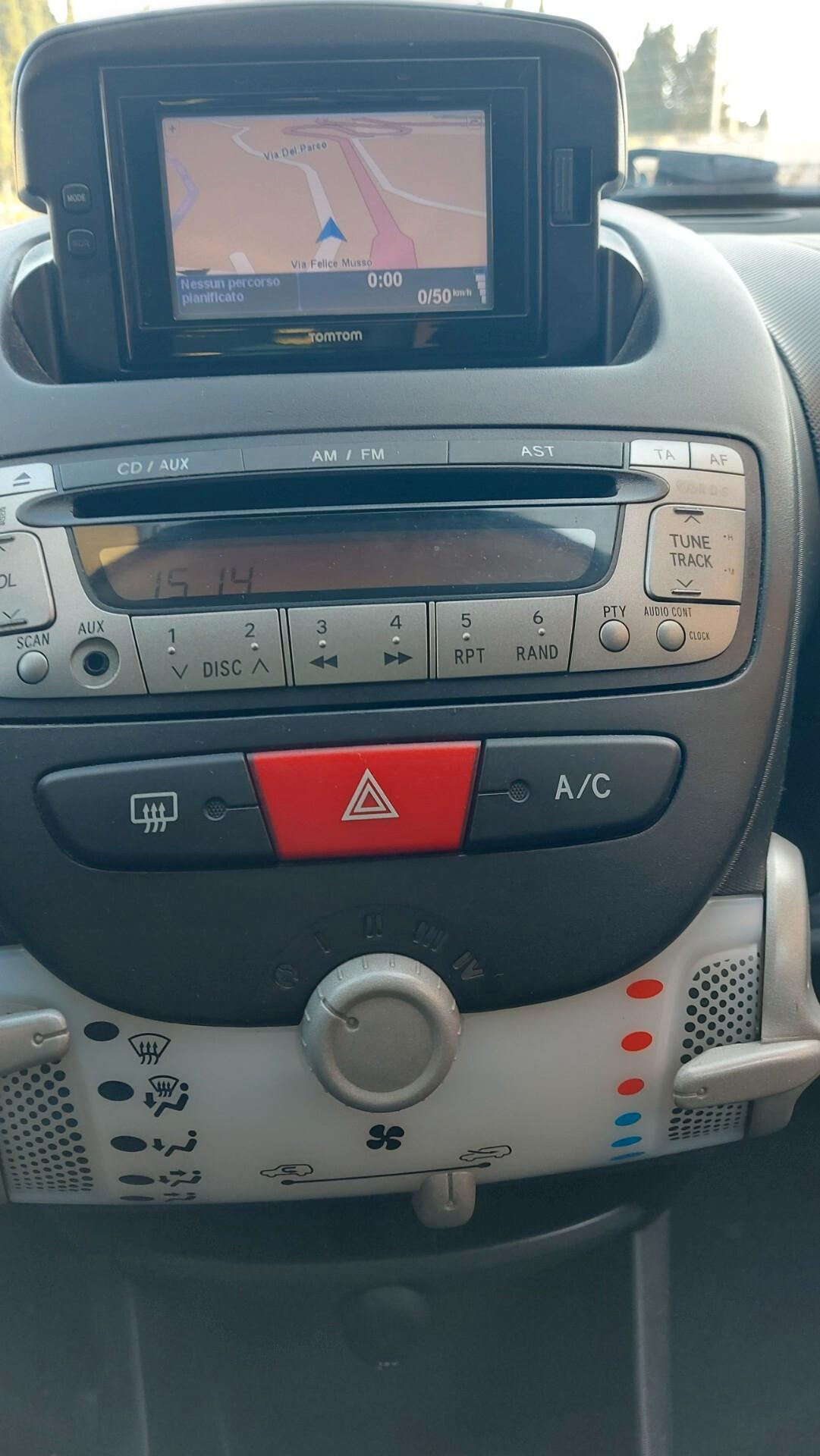 Toyota Aygo 1.0 12V VVT-i 5 porte Active Connect