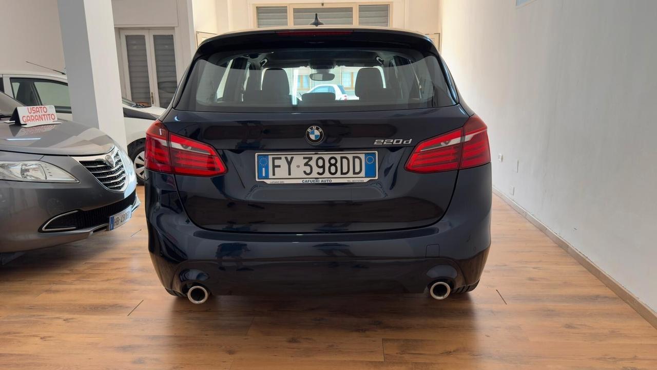 Bmw 2er Active Tourer 220d Advantage aut.