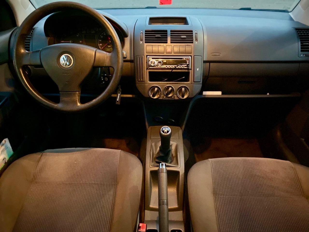 Volkswagen Polo 1.4/80CV TDI 5p. Sportline