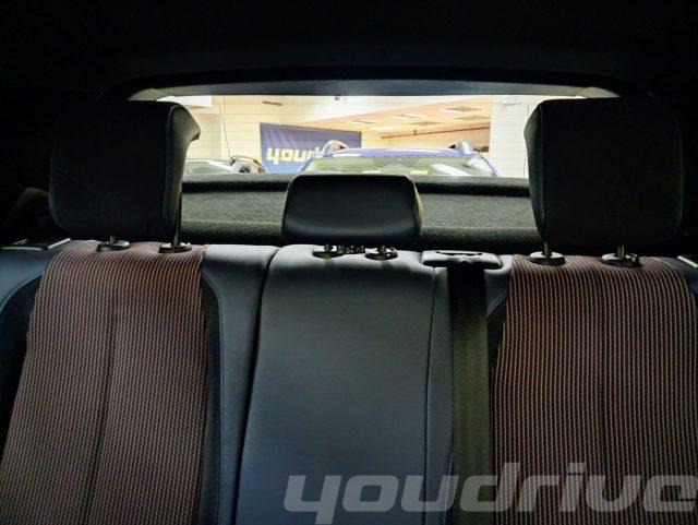 DS AUTOMOBILES DS 3 Crossback BlueHDi 130 aut. Ines De La Fressange KM 98.200