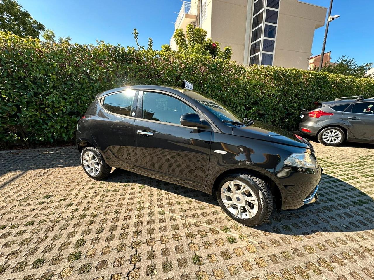 Lancia Ypsilon 0.9 TwinAir 85 CV 5 porte Metano Ecochic Gold