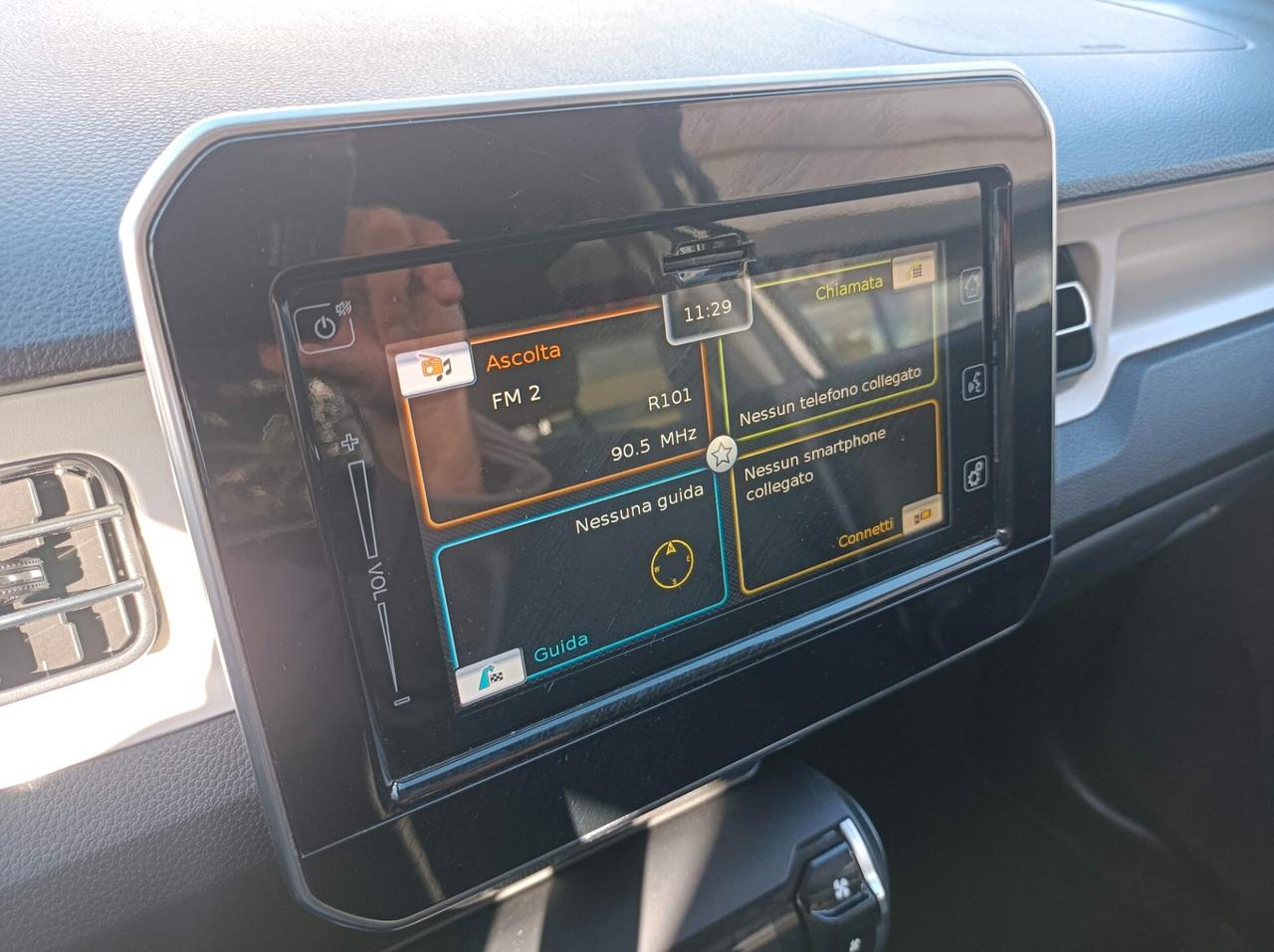 Suzuki Ignis 1.2 Hybrid Top